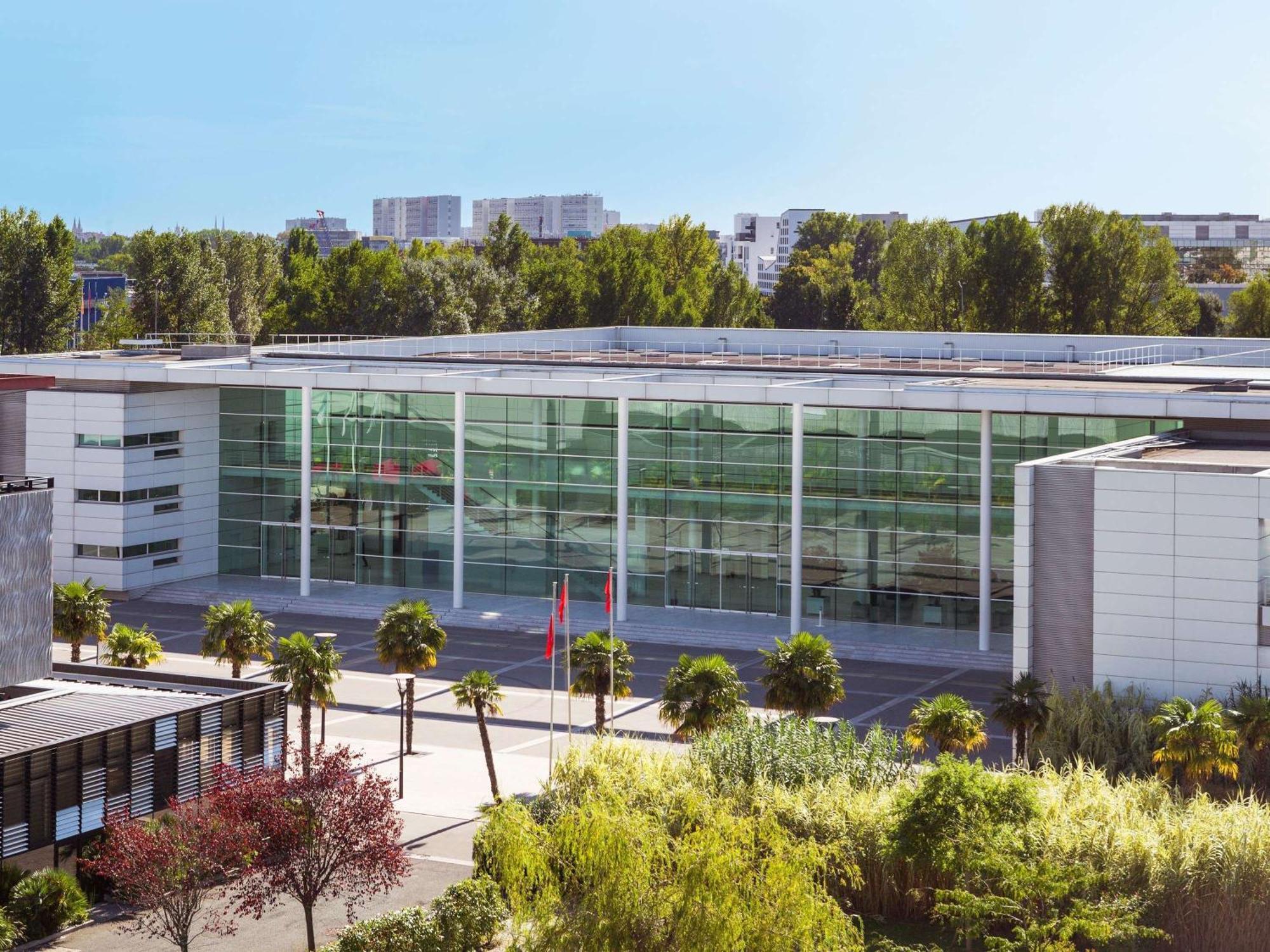 Hotelf1 Bordeaux Nord Lormont Exterior photo